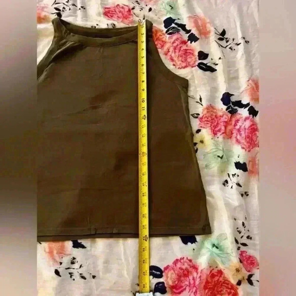 Ann Taylor Loft‎ Sleeveless Tank Top Camo Green Women's Size Medium - Picture 4 of 7